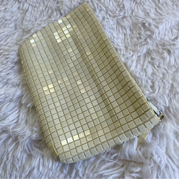 Vintage 1970s or 50s Regale Cream White Tile Clutch - Picture 3 of 5